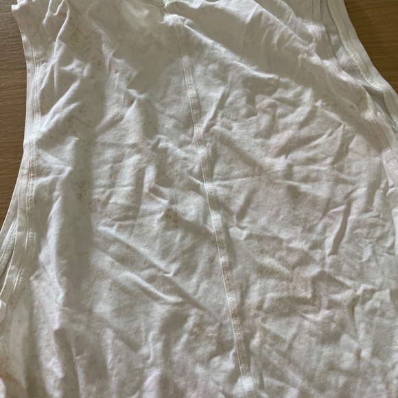 Lululemon oversized white and pink tank - sz 8 - Picture 3 of 3